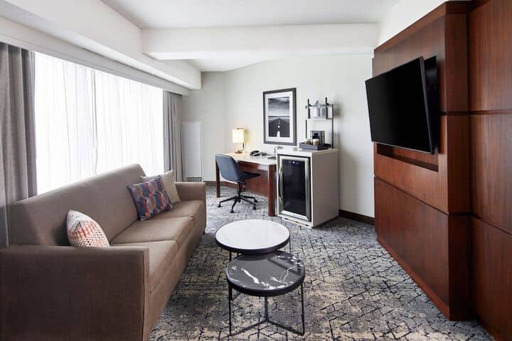 Room 14 of 48