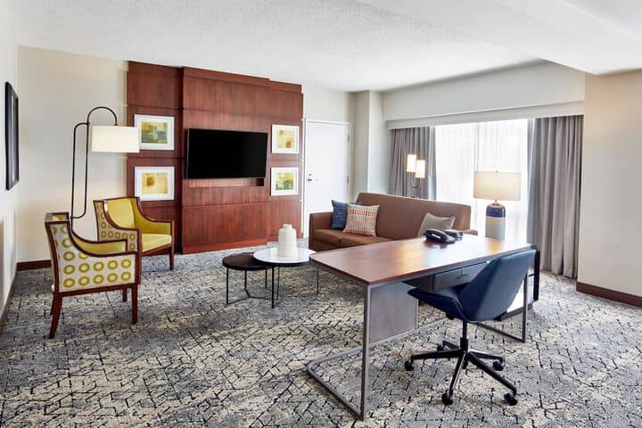 Room 13 of 48