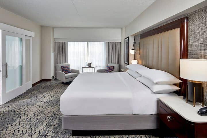 Room 19 of 48